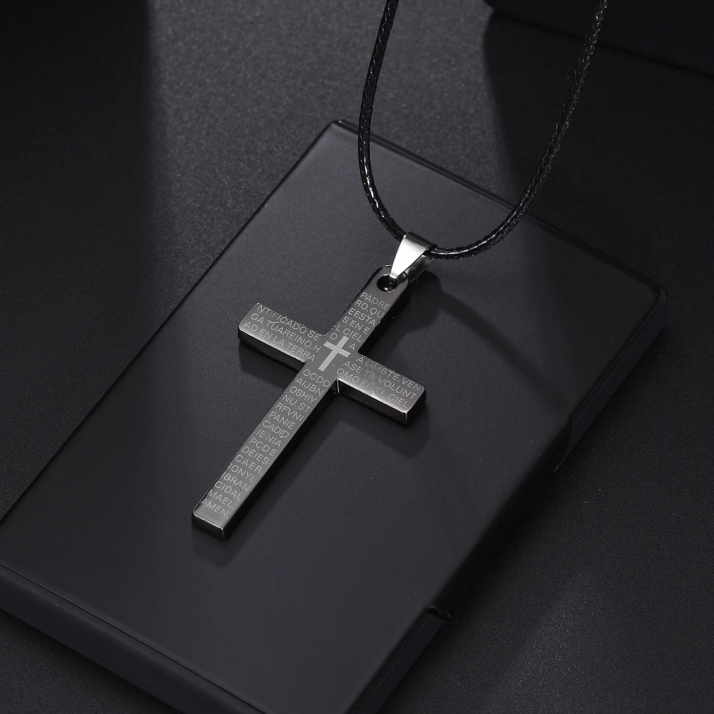 ステンレススチール製クロスペンダントネックレス メンズ レディース ミニマリストジュエリー 男性 女性用 ネックレス チョーカー ブルーカラー