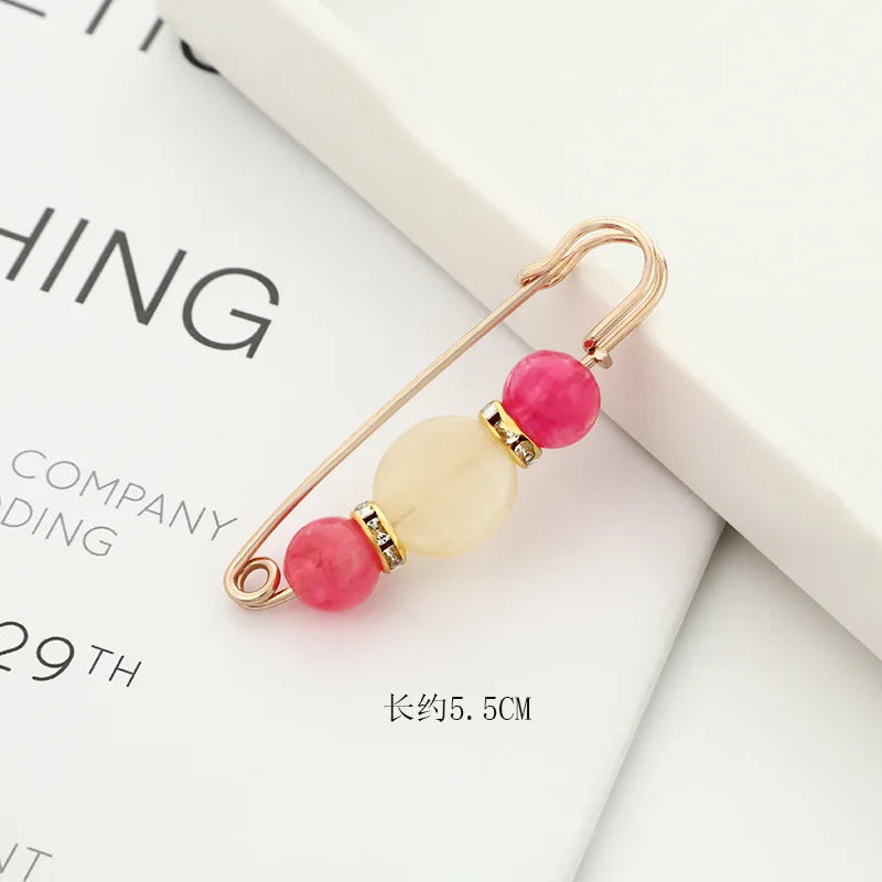 Women New Skirt Waist Artifact Waist Pin Cute Imitation Pearl Rhinestone Brooch Anti-lighting Pin Jewelry H1379