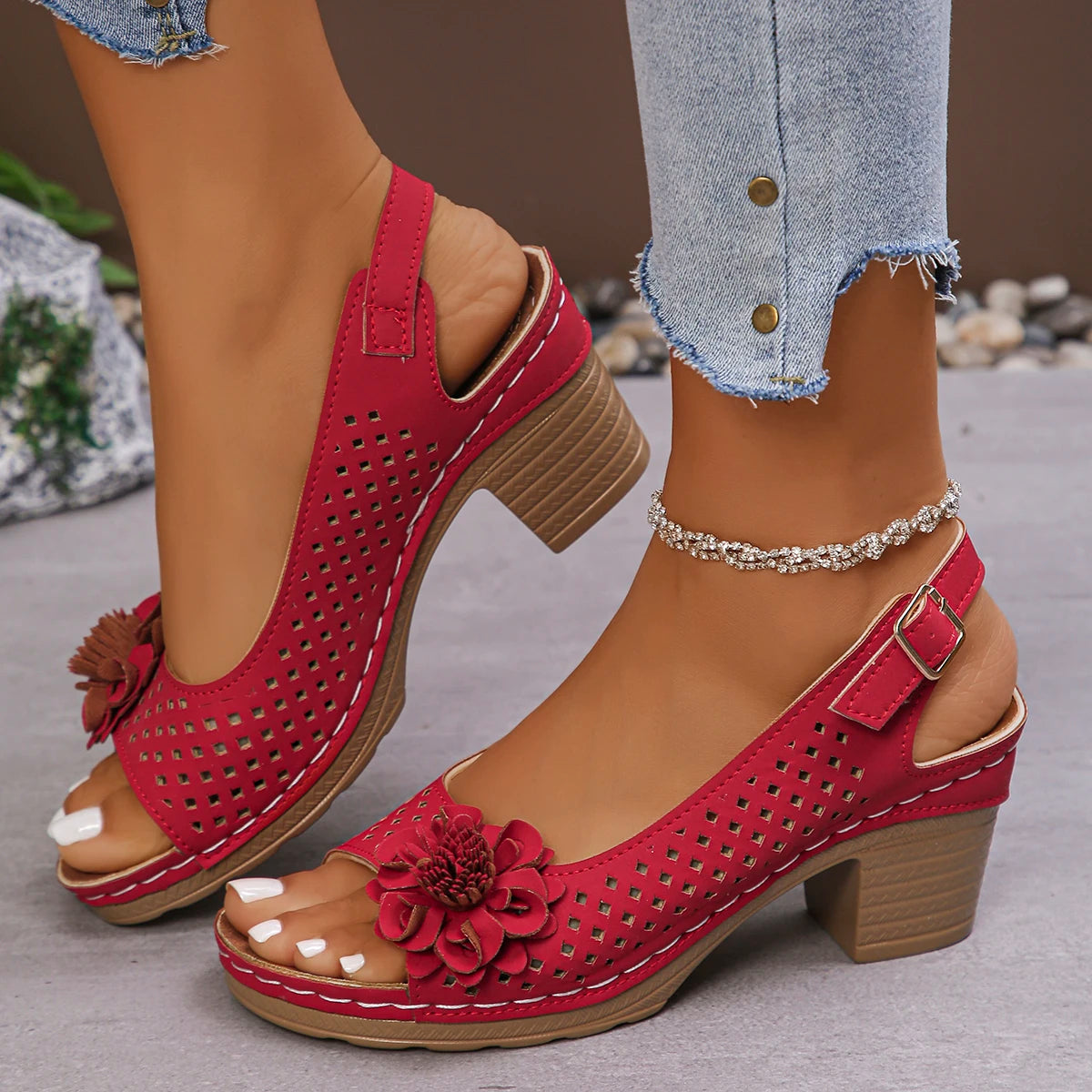 Women's Sandals 2025 Summer Classic Retro Slip-on Comfortable High Heels Breathable Non-slip Light Sandals for Women Mujer