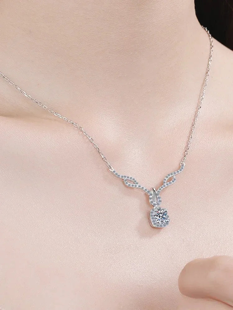 925 Sterling Silver Moissanite Luxury Fashion Four-clawed Female 80 Cent Pendant Necklace Certified