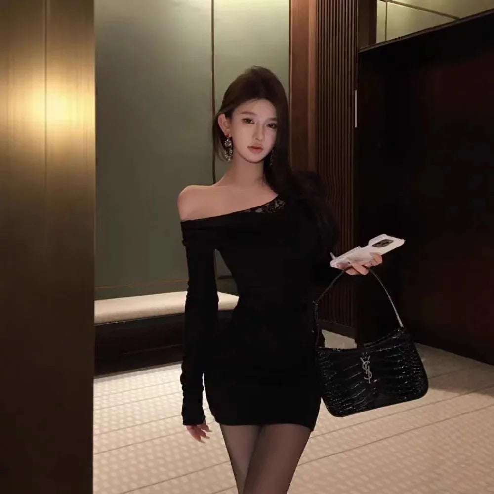 Black Lace Splice Asymmetrical Shoulder Long Sleeve Women's Dress Mini Skirt Pure Desire Waist Shaping Bodycon Short Dress