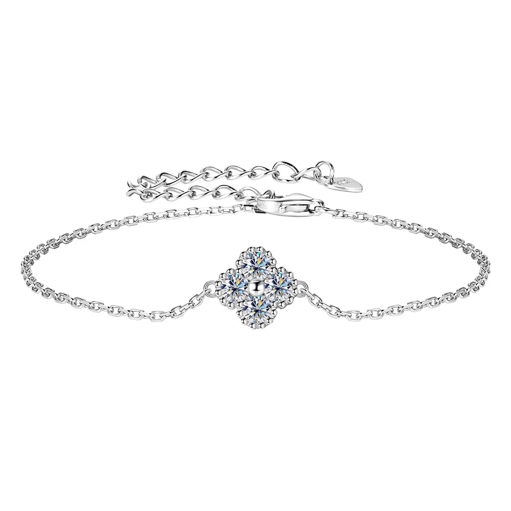 Sweetrain 3mm Certified Moissanite Pendant Necklace for Women Classic Clover Flower Neck Chain 100% Pure 925 Silver Chain Charm
