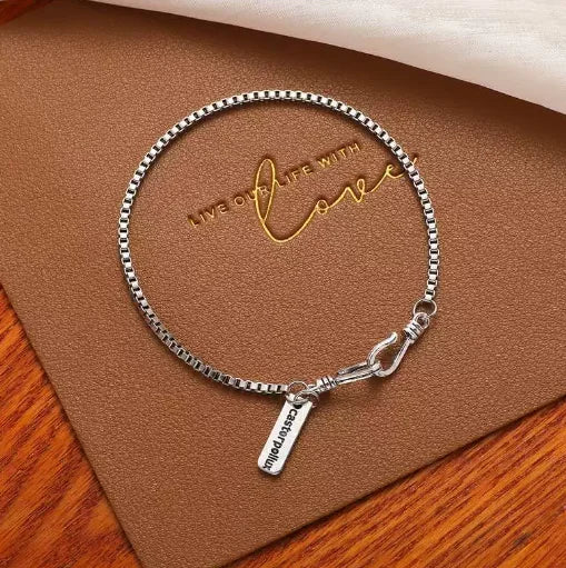 925スターリングシルバー幾何学ブレスレットシンプルなチャームエレガントな女性アクセサリー誕生日パーティーギフト絶妙なジュエリー送料無料