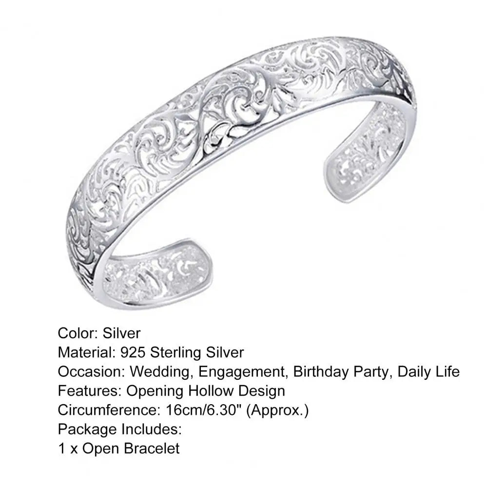 925シルバーカフブレスレットオープニング絶妙な中空レディースブレスレットシルバーカラー彫刻パターンレトロバングルパーティーリストジュエリー