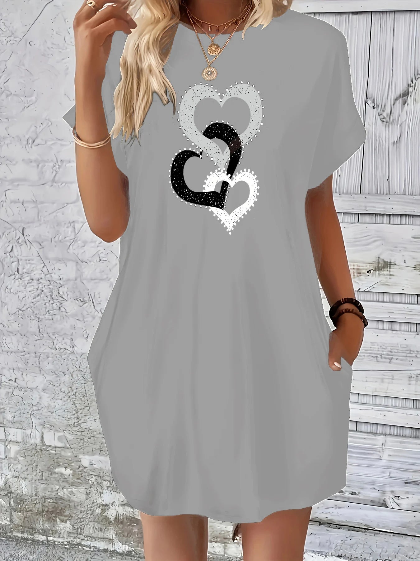 Women's summer loose plus size heart-shaped printed round neck short sleeved pocket comfortable casual dress