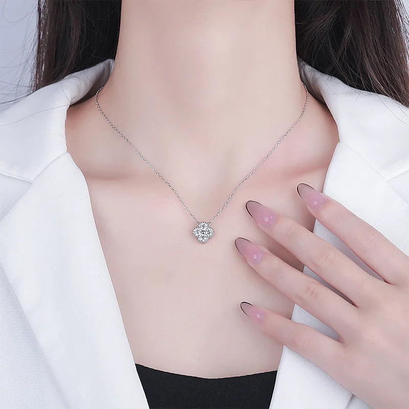 Lnkry 3mm 0.1ct Moissanite Necklace With GRA 925 Sterling Silver Lucky Clover Flower Pendant Necklace For Women 2025 Hot Jewely