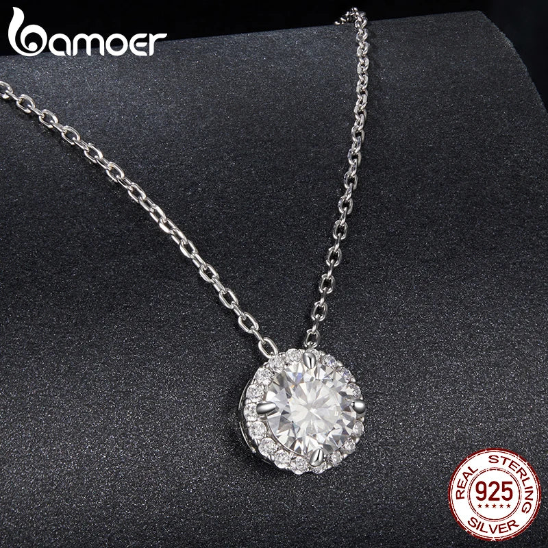 BAMOER 925 Sterling Silver Round Halo Moissanite Necklace, White Gold Plated Classic Elegant Necklace Engagement Jewellry Gift