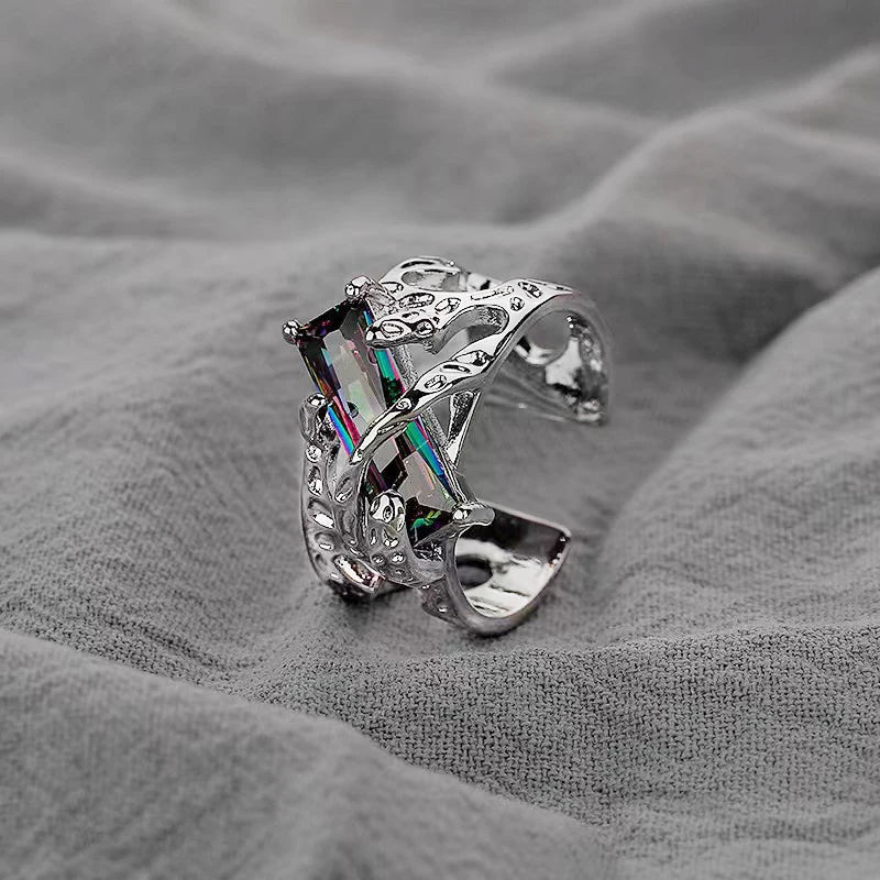 ヴィンテージゴシック調レッドクリスタルクロスジオメトリック美的オープンリングレディースガールパンクグランジジュエリーメンズリング