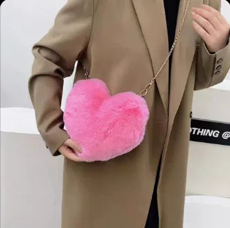 Love Bag New Valentine's Day Chain Plush Heart shaped Bag Female Diagonal Cross Bag Peach Heart shaped Love Small Bag Female