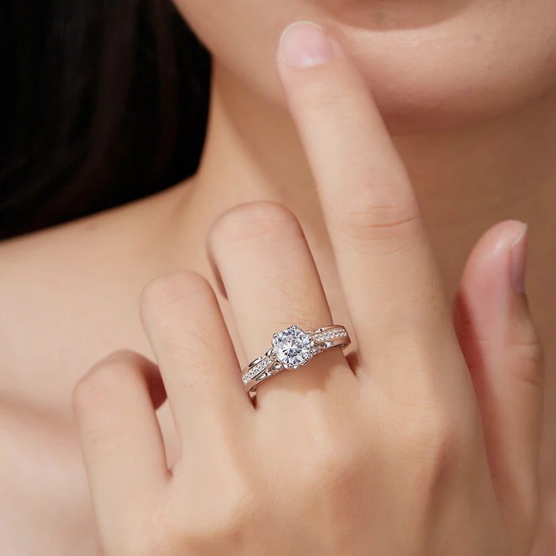 Luxury Moissanite Rings Woman Jewelry 6.5mm D VVS1 Sterling Silver 925 Ring GRA 18K Gold Plated Engagement Wedding Party Gift