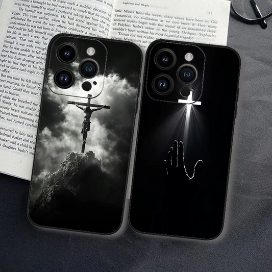 正教会の十字架の携帯電話ケース iPhone 16、15、14、13、12、11、XS、XR、X、8、7、Pro、Max、Plus、mini 用 シリコン ブラック カバー