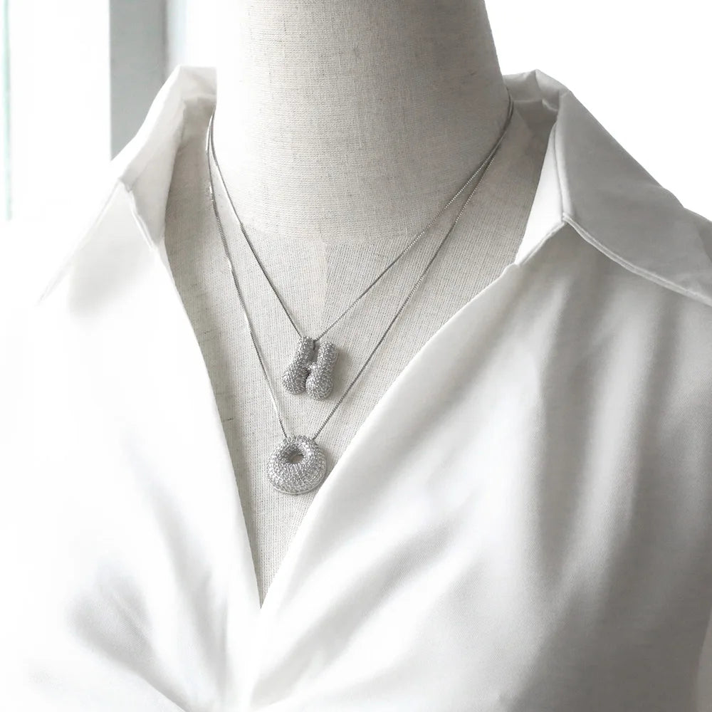 FLOLA Luxury Silver Color Crystal Initial Necklaces for Women Box Chain 26 Letters Necklaces Name Jewelry Gifts nkew15