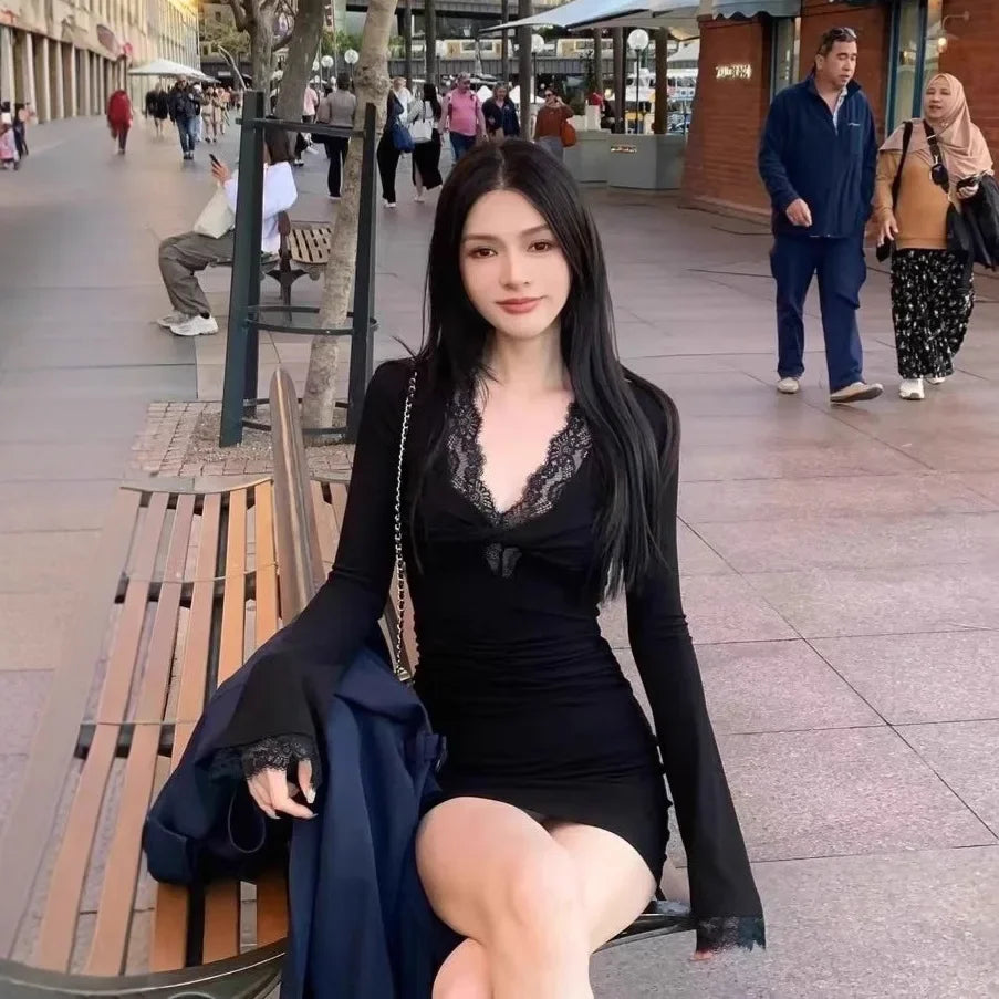 Sexy Black V-neck Lace Knot Splice Long Sleeve Knitted Wrap Bodycon Dress Mini Skirt Length Slimming Effect Women's Dress