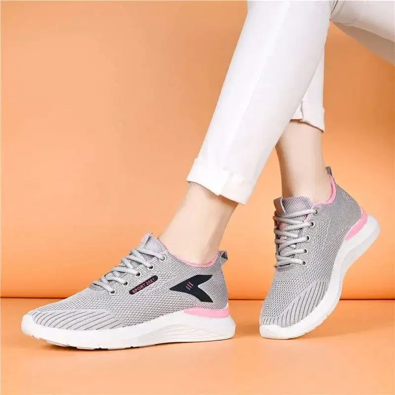 Women's Sneakers 2025 New Spring and Summer Fashion Versatile Soft Sole Lightweight Casual Running Shoes for Children