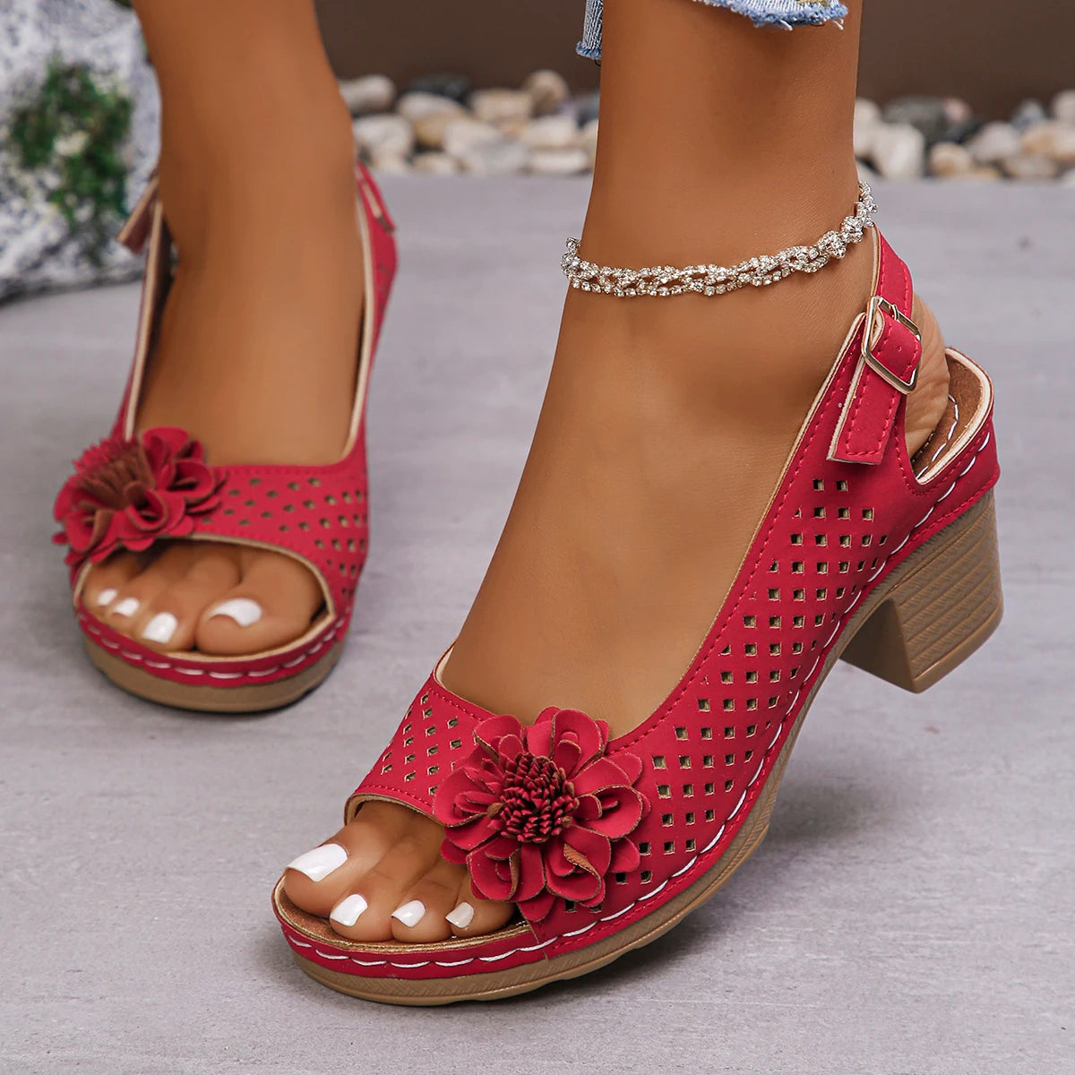 Women's Sandals 2025 Summer Classic Retro Slip-on Comfortable High Heels Breathable Non-slip Light Sandals for Women Mujer