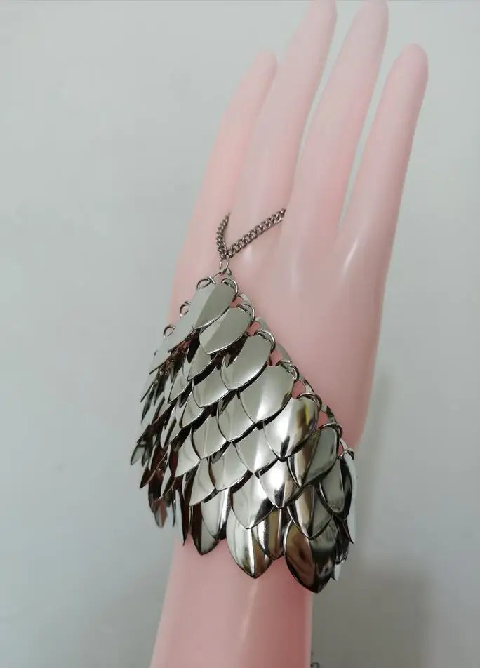 ファッションスタイル WRHA02 レディース シルバーメッキチェーン シルバー フィッシュスケール ハンドチェーン ジュエリー