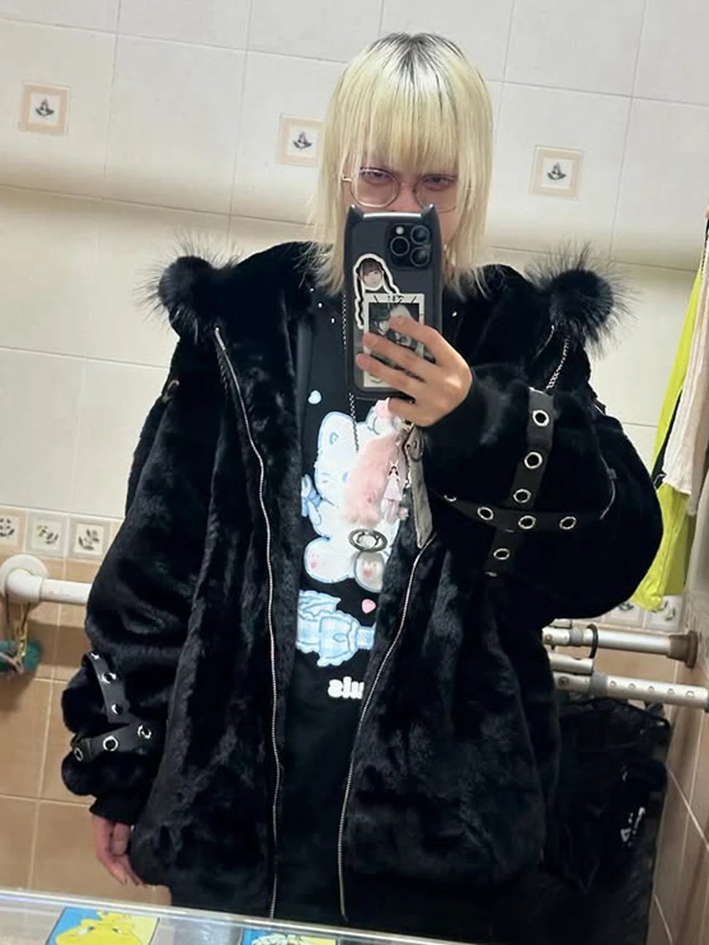 日本製マインシリーズ リベットクロス シープイヤー フード付きジャケット 冬物 新作 ゴスパンク ダークガールズ イミテーションファー プラッシュコート レディース