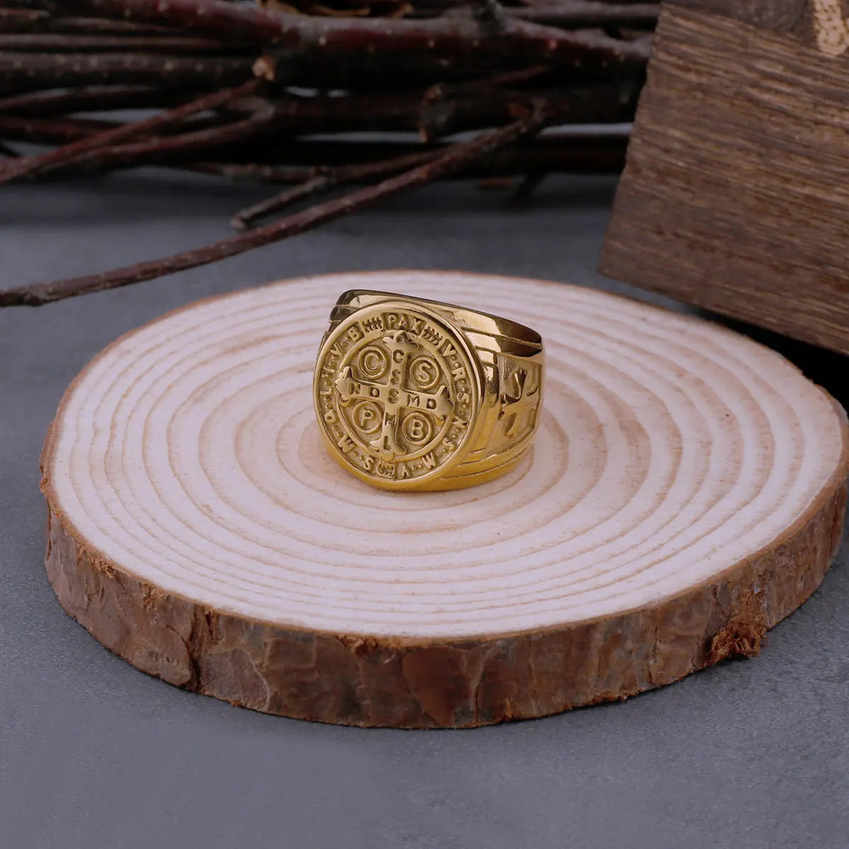 ヴィンテージ 宗教的 聖ベネディクト クリスチャン クロス リング メンズ パンク ヒップホップ バイカー ステンレススチール ジュエリー 彼氏へのギフト