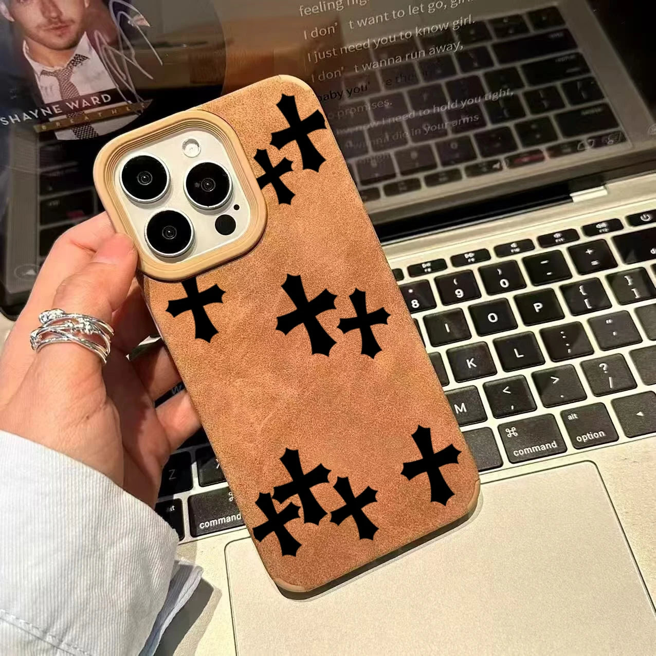 ブラッククロスノーブルイミテーションフェイクレザー携帯ケース iPhone 17 16 15 14 13 12 11 Pro Max XS XR 16 Plus 17Air 耐衝撃カバー