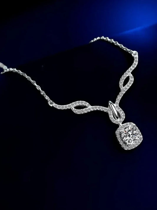 925 Sterling Silver Moissanite Luxury Fashion Four-clawed Female 80 Cent Pendant Necklace Certified