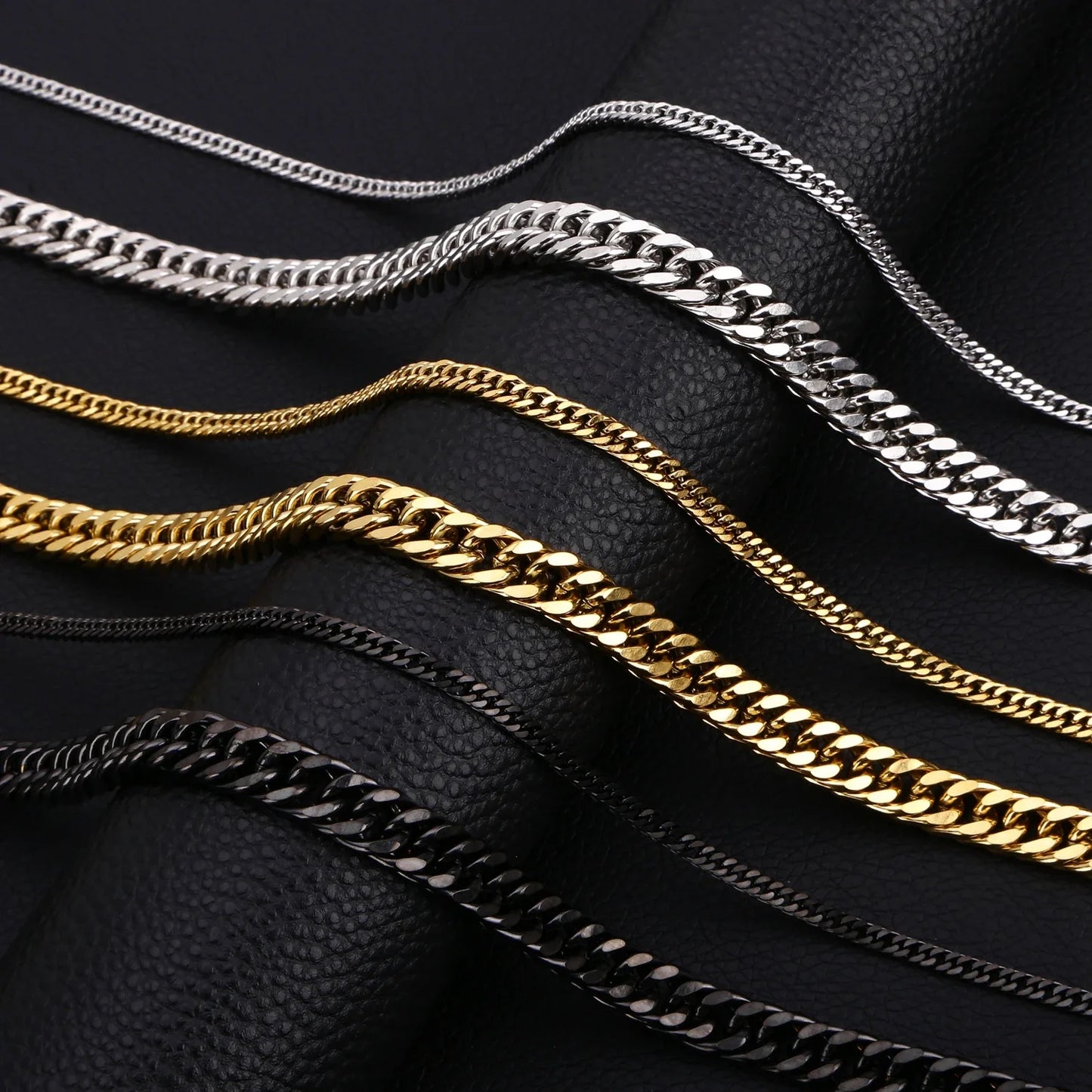 HIYEE クラシック キューバチェーンネックレス 気質 レトロ トレンド パーティーウェア お守り ステンレススチール 色褪せないアクセサリー