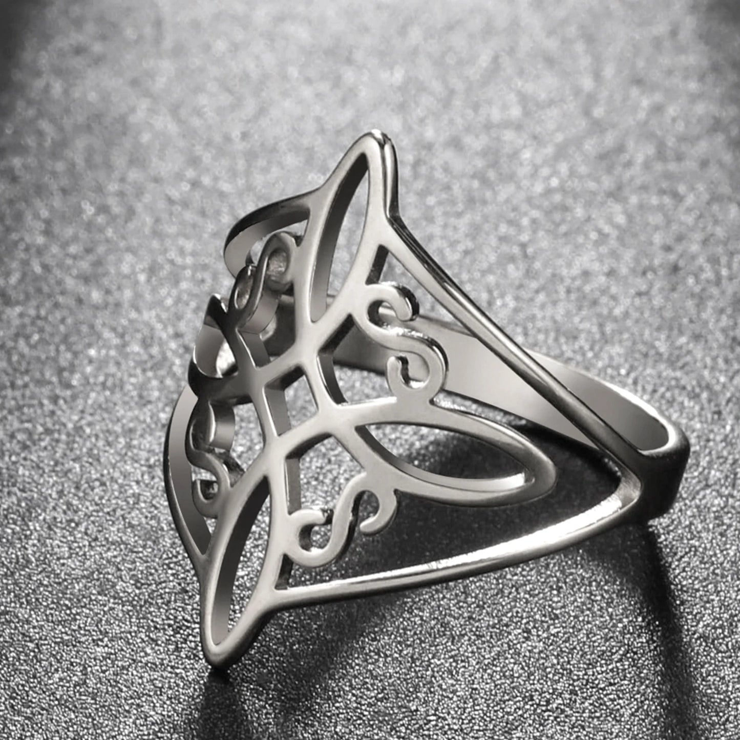 Witch Knot Stainless Steel Ring Wiccan Cross Celtics Knot Women Men Rings Witchcraft Good Luck Protection Amulet Birthday Gifts