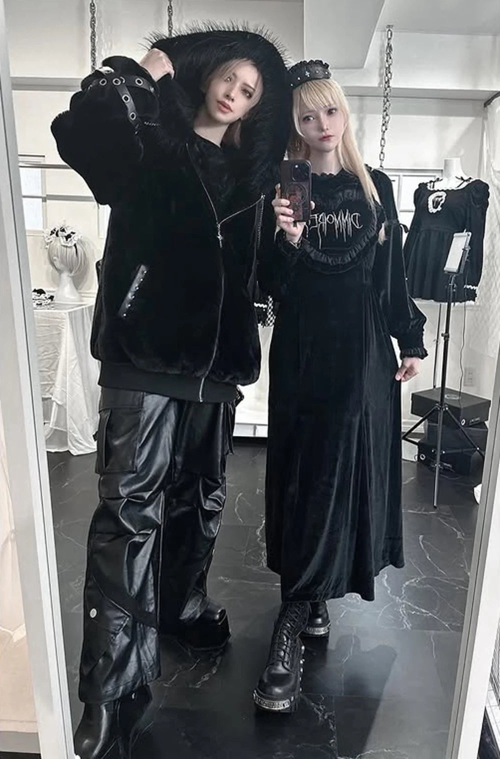 日本製マインシリーズ リベットクロス シープイヤー フード付きジャケット 冬物 新作 ゴスパンク ダークガールズ イミテーションファー プラッシュコート レディース