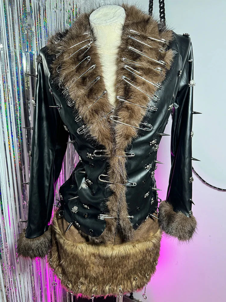 ヒップホップ ティーン Eガールズ エモ グランジ ゴス DIY クラブウェア ハンドメイド パンクロック スタッズ付き Y2K ヴィーガンレザー フェイクファー ジャケット コート ピン