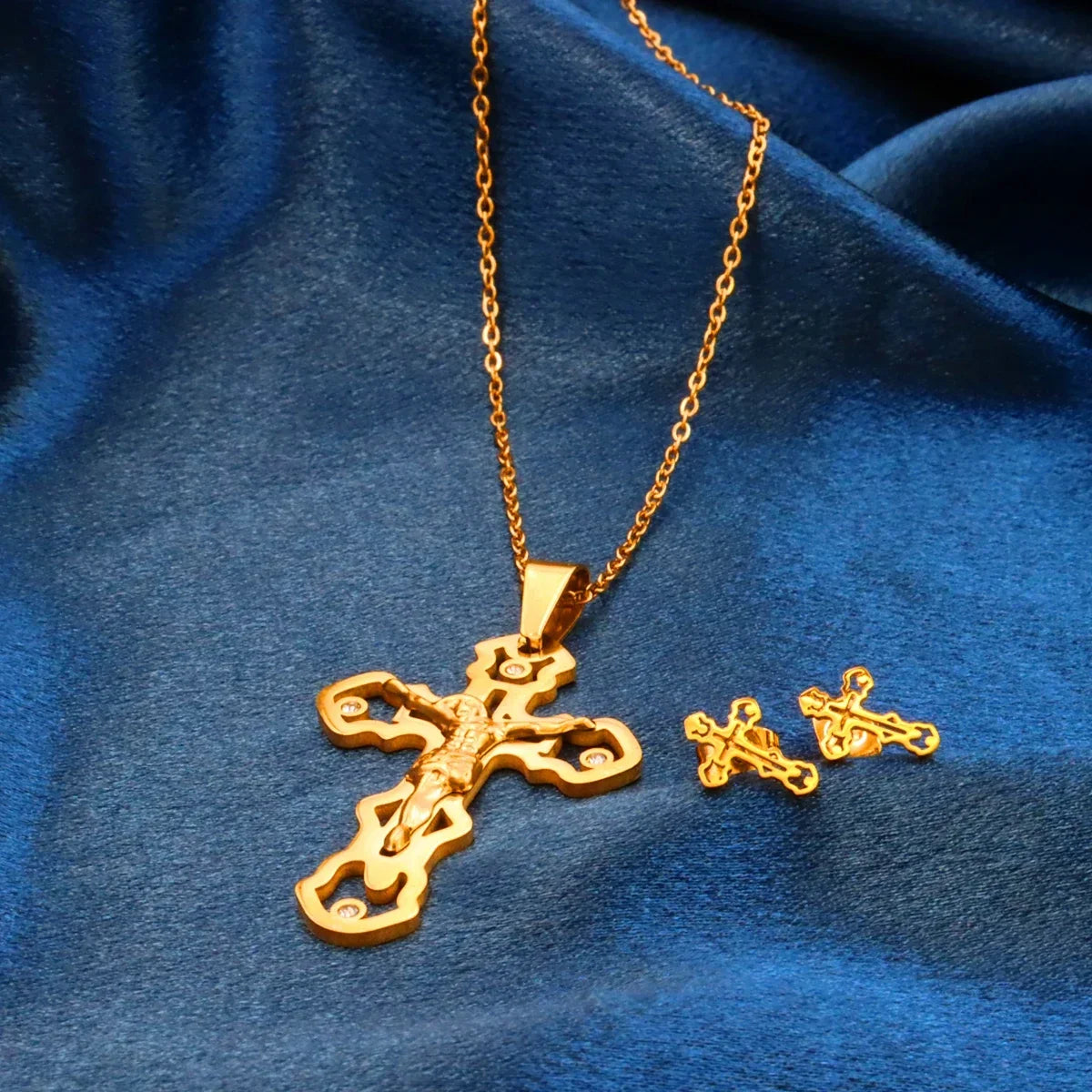 宗教的なイエス十字架ネックレス、メンズファッションゴールドカラークロスペンダント、チェーンネックレスジュエリーギフト付き