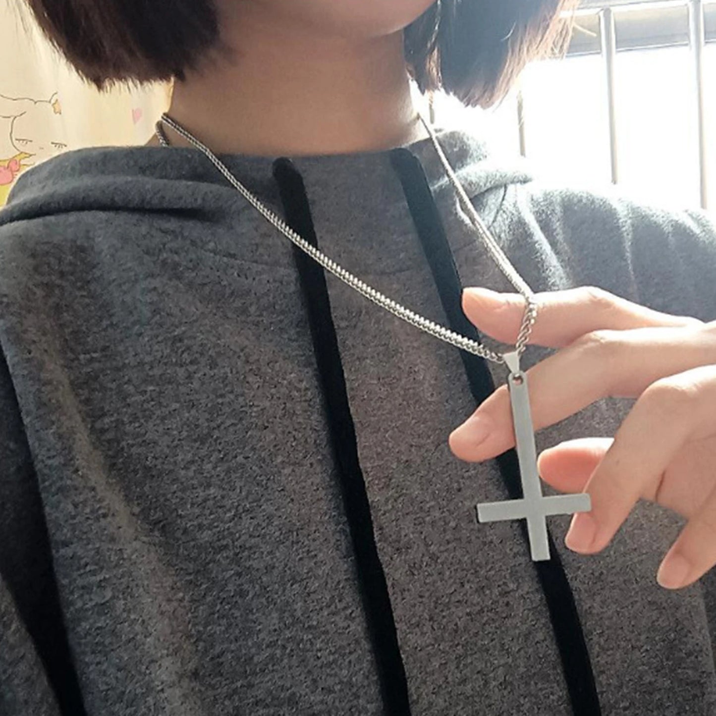 個性的なクロスネックレス メンズ チェーン 首にかける ステンレススチールネックレス メンズ レディース アクセサリー ファッション ジュエリー