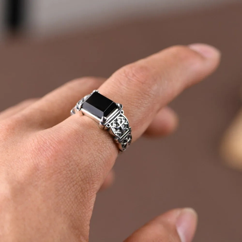 ヴィンテージ シルバー ブラック オニキス リング スクエア 個性的 ヒップホップ パンクスタイル シングルクロスリング パーティー クラブ ファインジュエリー メンズ
