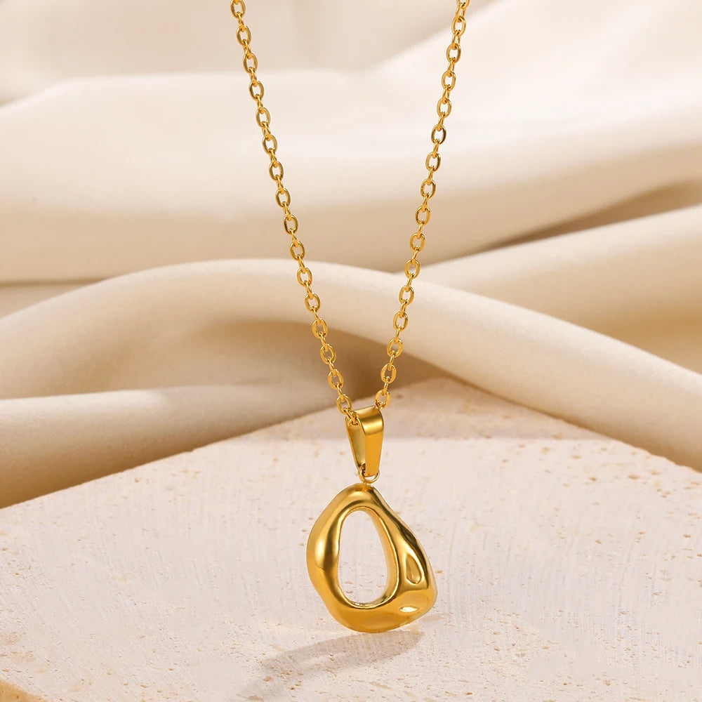 女性用クロスネックレス クラシッククロスカラー ゴールドカラー エジプトナイルアンクチョーカー ステンレススチールチェーン 美しいジュエリーギフト