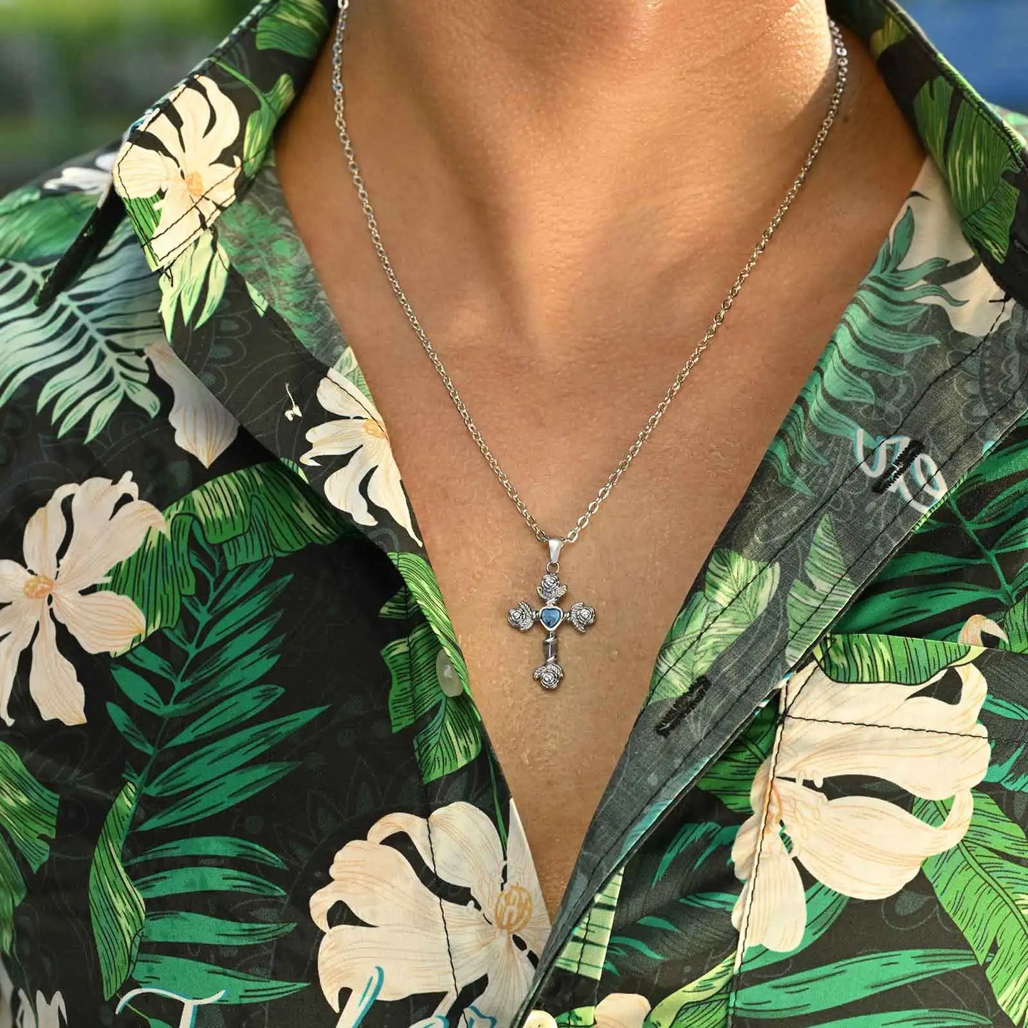  Fashion Heart Zircon Rose Flower Cross Pendant Necklace for Men Women, Gold Plated Stainless Steel Necklace,Aesthetic Jewelry