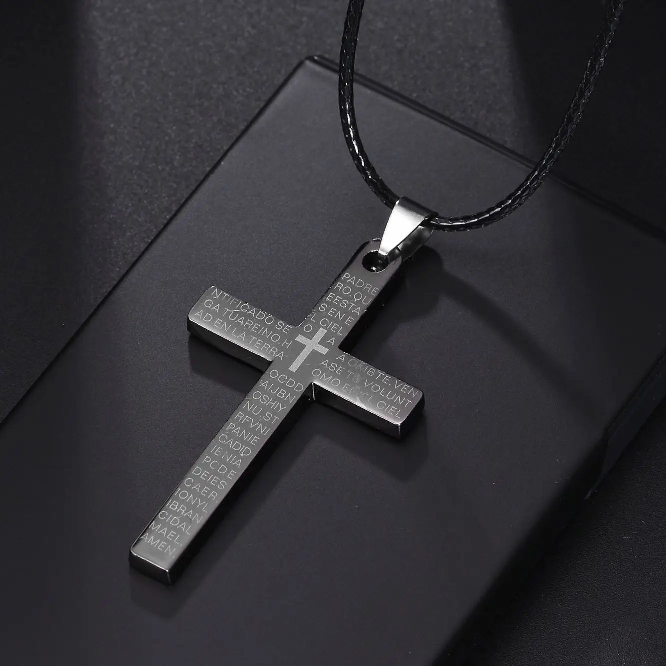 ステンレススチール製クロスペンダントネックレス メンズ レディース ミニマリストジュエリー 男性 女性用 ネックレス チョーカー ブルーカラー