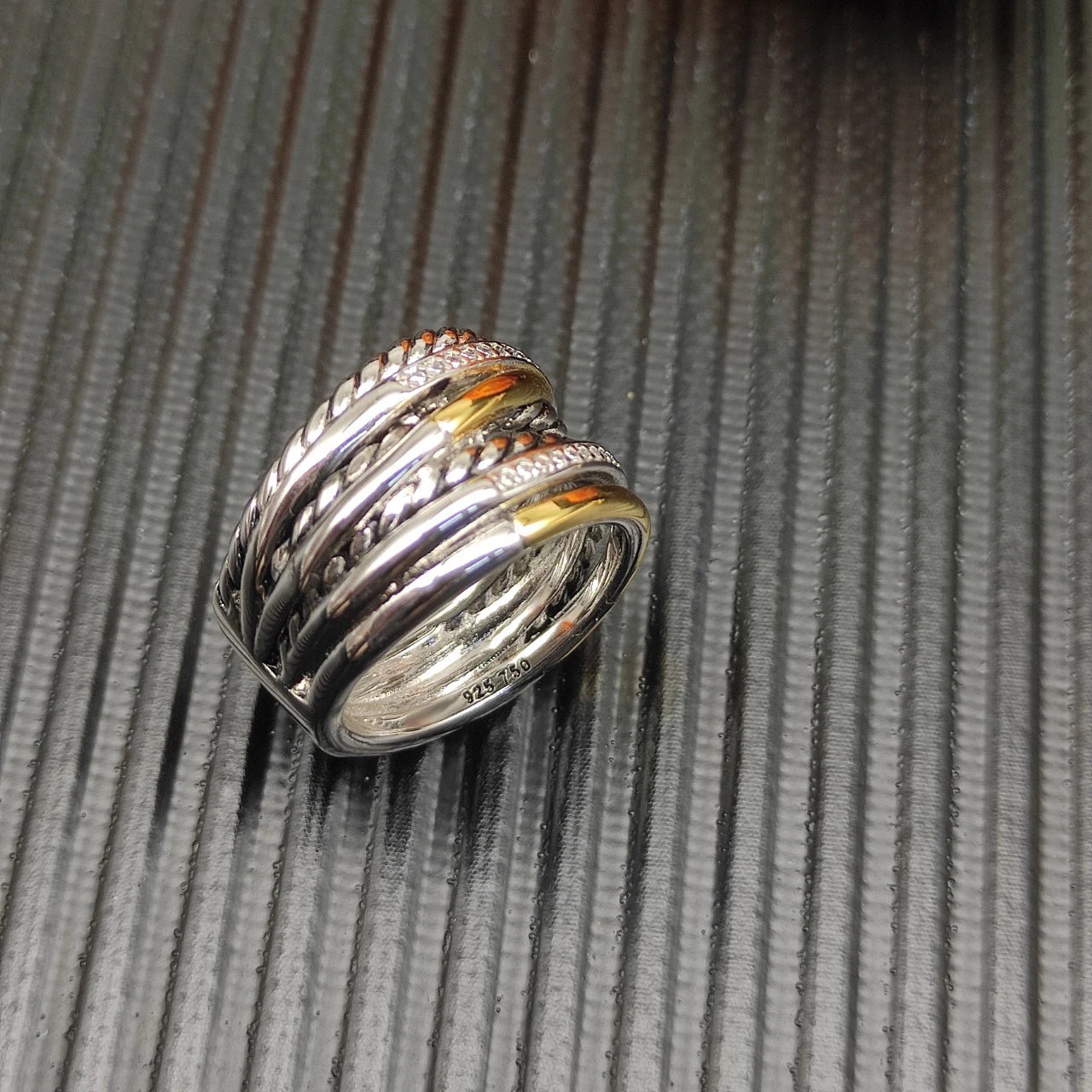 S925スターリングシルバー2025新作16mmクロス7連リングニュートラルファッショントレンドレトロ個性シンプルヒップホップ高級ジュエリー