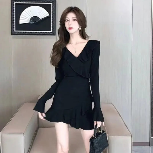 French Lace Trim Bell Sleeve Little Black Dress V Neck Slim Knitted Long Sleeve Dress Women's Fashion Spring Autumn Mini Dress