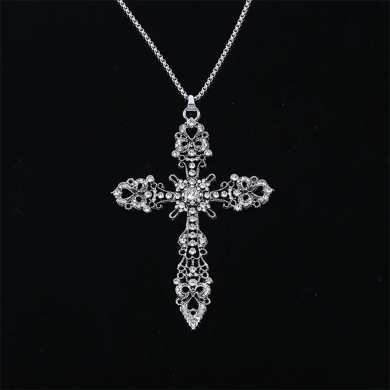 ヨーロッパとアメリカのファッションパーソナリティレトロゴシッククロスネックレス男性と女性ストリートヒップホップトレンドセッター多用途Pe