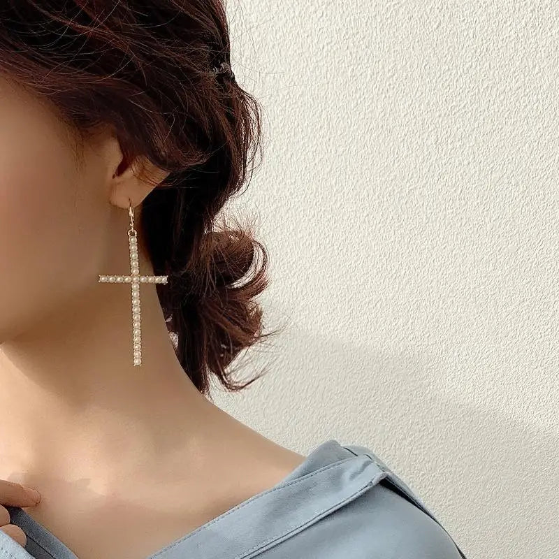 ファッションジルコンクリスタルクロスイヤリング レディース メンズ ゴシック パンク ヒップホップ イエス十字架ダングルイヤリング クリスチャンパーティージュエリー
