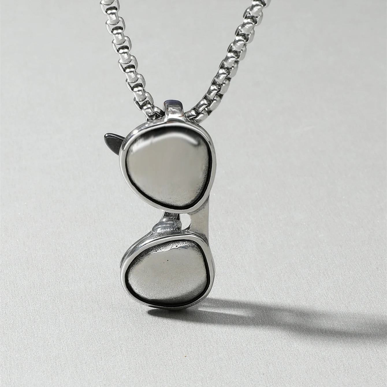 男性用クロスネックレス ワイルド・スピード7 ハードガス俳優 ドミニク・トレット JN5655