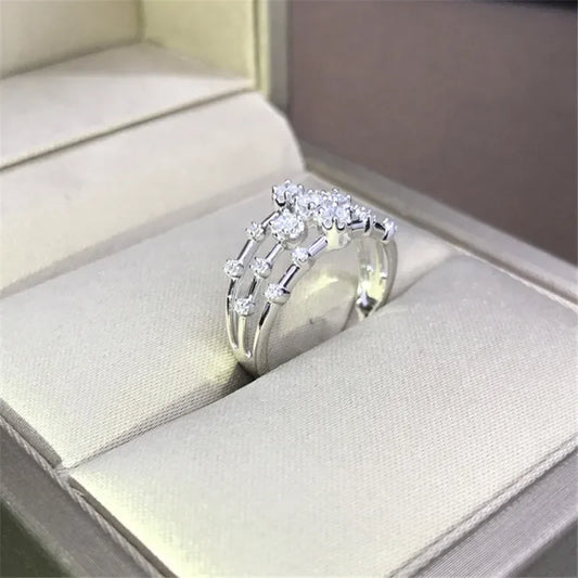 ロマンティックな100%ソリッド925スターリングシルバークロスリングラボダイヤモンドエンゲージリングウェディングバンドリングレディースブライダルジュエリー