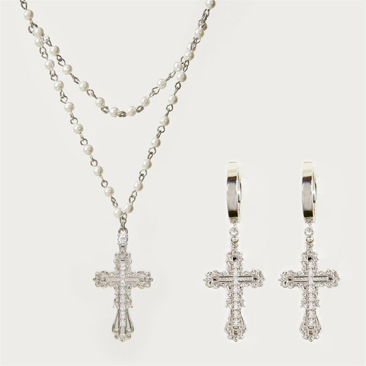 ゴシックスタイルのクロスネックレス、女性のシェルパール、ミニマリストの個性、パンクスタイル、本物の金メッキ、色の保存