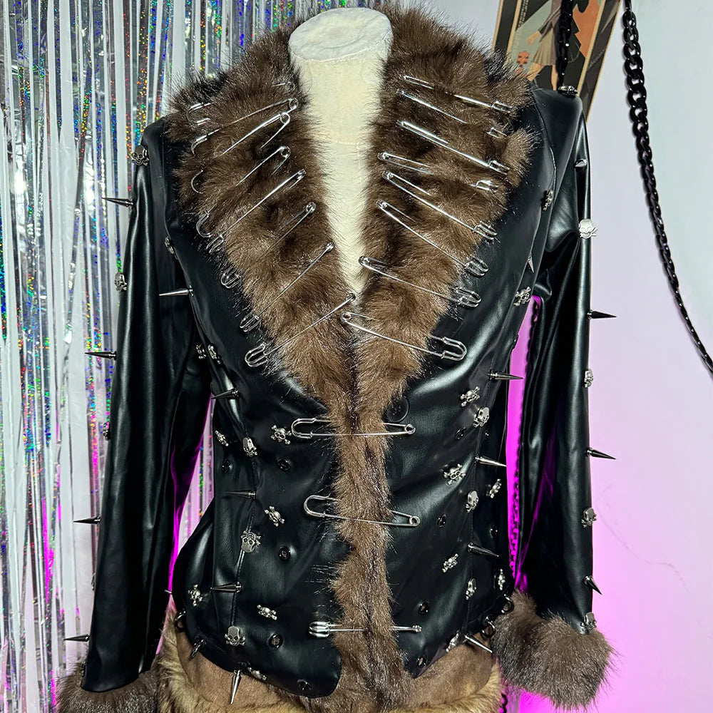 ヒップホップ ティーン Eガールズ エモ グランジ ゴス DIY クラブウェア ハンドメイド パンクロック スタッズ付き Y2K ヴィーガンレザー フェイクファー ジャケット コート ピン