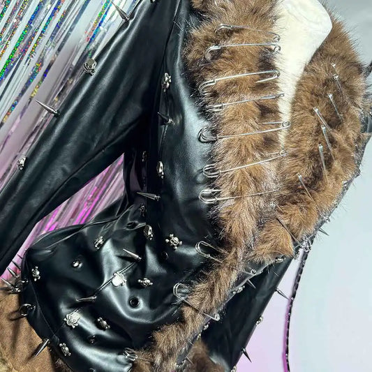 ヒップホップ ティーン Eガールズ エモ グランジ ゴス DIY クラブウェア ハンドメイド パンクロック スタッズ付き Y2K ヴィーガンレザー フェイクファー ジャケット コート ピン