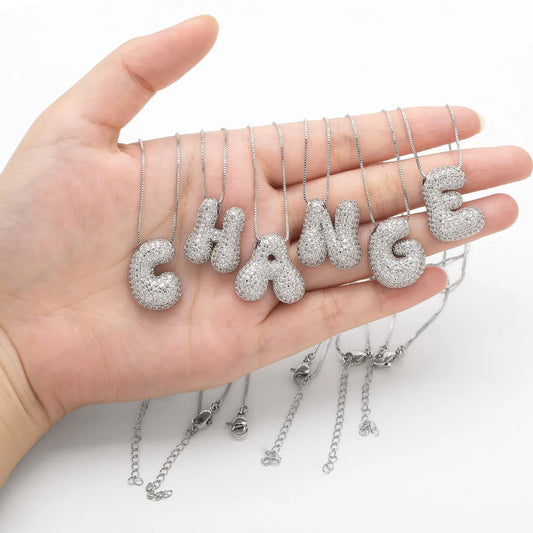 FLOLA Luxury Silver Color Crystal Initial Necklaces for Women Box Chain 26 Letters Necklaces Name Jewelry Gifts nkew15