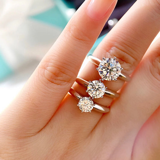 Classic S 925 sterling silver high-quality moissanite diamond women's engagement and wedding ring. Comes with GRA certificate
