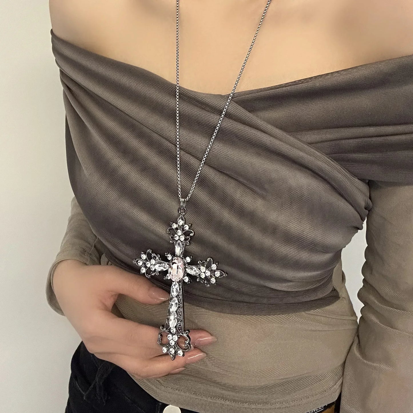 ゴシック ビッグジルコン クロスネックレス ユニセックス Y2K 不規則 ゴス ラージクロスペンダントネックレス メンズ レディース カップルネックレス ジュエリー