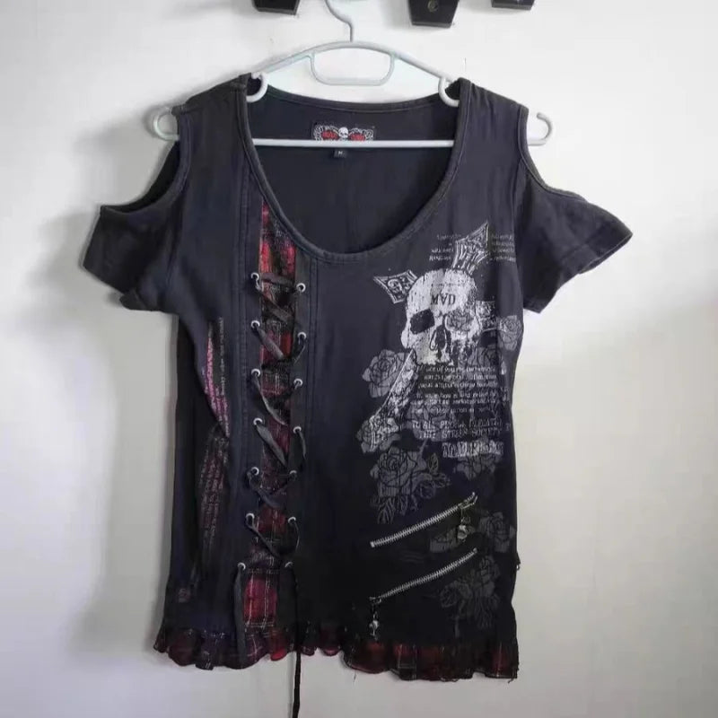 アメリカンレトロサブカルチャーデザイン半袖Tシャツ、新作原宿系ホットティータイアップデザインTシャツ、レディースゴシックスカルプリントトップス