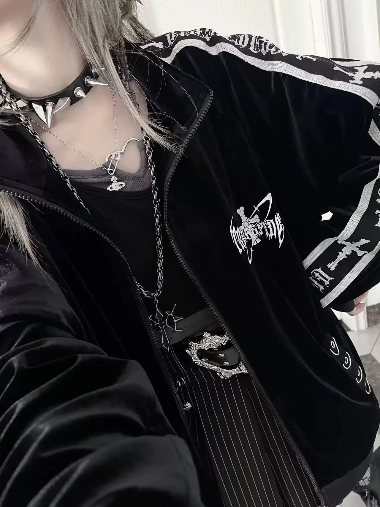 オリジナルサブカルチャーY2Kゴスベルベットプリントジッパージャケット秋新作ストリートパンクダークルーズスポーツコート原宿カジュアルジャケット