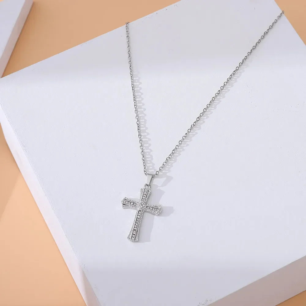 Vintage Cross Pendant Necklace for Men Women Fashion Clavicle Chain Necklace Women Jewelry Charms