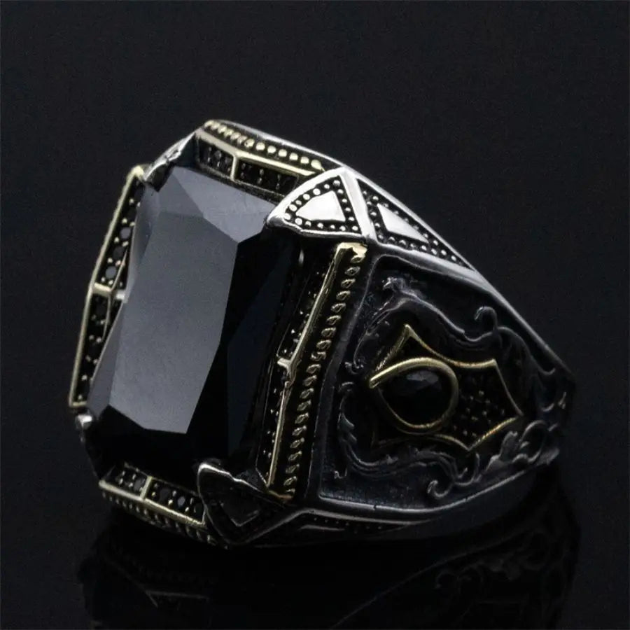 オリジナル925スターリングシルバーの圧倒的なトルコ風デザインメンズリング、ブラックキュービックジルコニアストーン付き